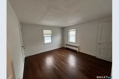 100 Lorraine Street, Bridgeport, CT 06604 - Photo 17