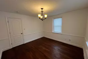 100 Lorraine St, Bridgeport, CT 06604 - Photo 5