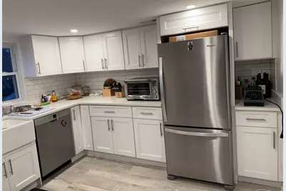 2 Oak Street #Upper, Westport, CT 06880 - Photo 3