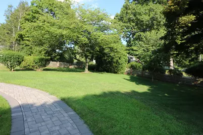 2 Oak Street #Upper, Westport, CT 06880 - Photo 17