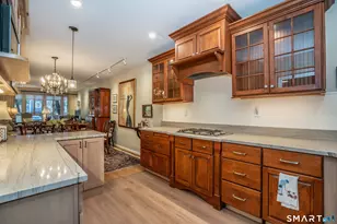 779 Prospect Ave, West Hartford, CT 06105 - Photo 9