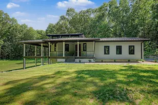 81 Strawberry Hill Rd, Madison, CT 06443 - Photo 1