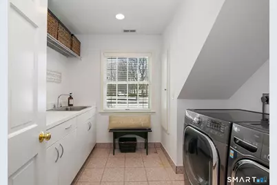 71 Heming Way, Stamford, CT 06903 - Photo 23