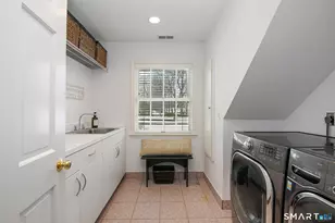 71 Heming Way, Stamford, CT 06903 - Photo 23