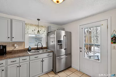 61 Nottingham Terrace, Waterbury, CT 06704 - Photo 7