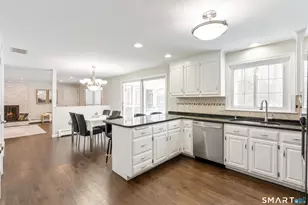 7 Hadley Dr, Avon, CT 06001 - Photo 11