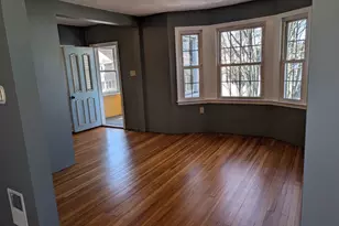 37 Elm St, East Haven, CT 06512 - Photo 7