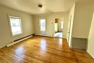 60 Tariff St, Enfield, CT 06082 - Photo 5