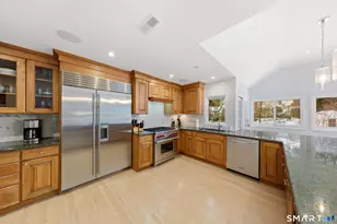 3 Revere Rd, Darien, CT 06820 - Photo 13