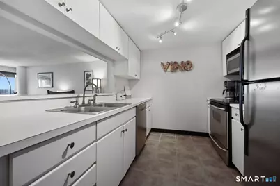 127 Greyrock Place #APT 1408, Stamford, CT 06901 - Photo 5