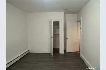 318 Center Street, Bridgeport, CT 06604 - Photo 5