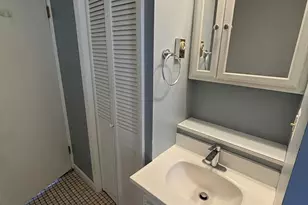 11 Roberts St, Bristol, CT 06010 - Photo 9