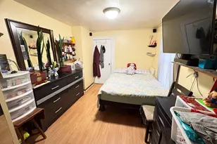 121 Willow St, Meriden, CT 06450 - Photo 25