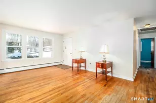 7 Longview Rd, Newtown, CT 06482 - Photo 5