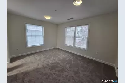 31 Fairgate Drive, Stamford, CT 06902 - Photo 7