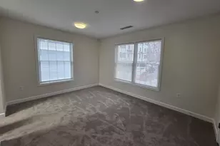 31 Fairgate Dr, Stamford, CT 06902 - Photo 7