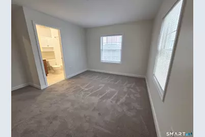 31 Fairgate Drive, Stamford, CT 06902 - Photo 9