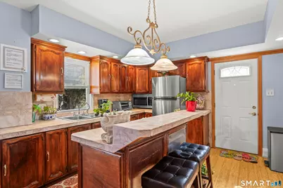 94 Neptune Avenue, New London, CT 06320 - Photo 13