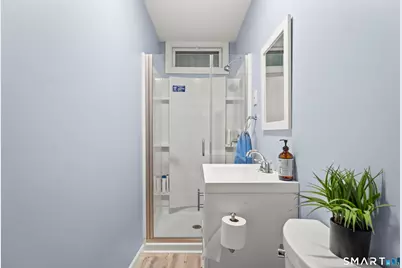 94 Neptune Avenue, New London, CT 06320 - Photo 31