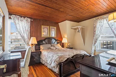 94 Neptune Avenue, New London, CT 06320 - Photo 23