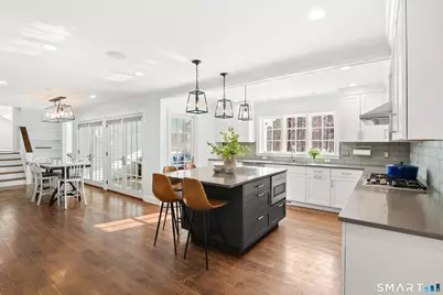 19 Circle Road, Darien, CT 06820 - Photo 9