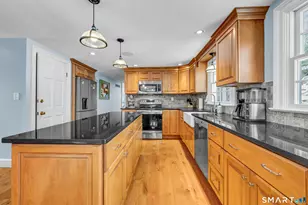 14 Dinglebrook Ln, Newtown, CT 06470 - Photo 21