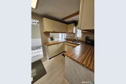 91 Trolley Crossing Lane #91, Middletown, CT 06457 - Photo 7