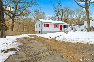 394 Cherry Ln, Montville, CT 06370 - Photo 3