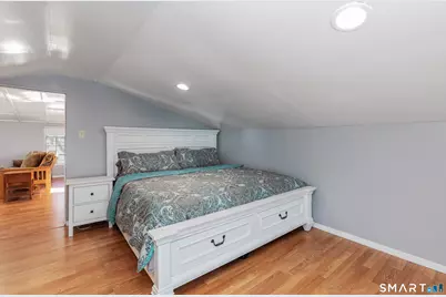 578 Beechmont Avenue, Bridgeport, CT 06606 - Photo 21