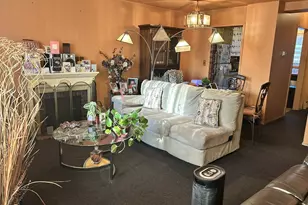 2 Camelot Dr, Bloomfield, CT 06002 - Photo 3