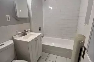 1905 Broad St, Hartford, CT 06114 - Photo 9