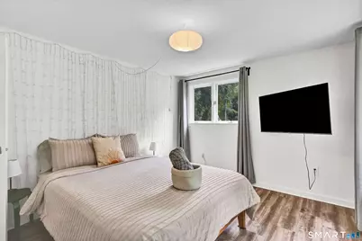 26 Burnwood Drive, Bloomfield, CT 06002 - Photo 21