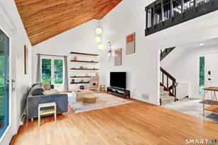 26 Burnwood Dr, Bloomfield, CT 06002 - Photo 3