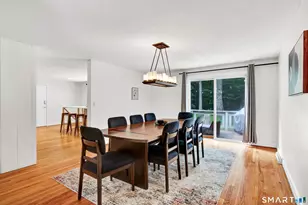 26 Burnwood Dr, Bloomfield, CT 06002 - Photo 5