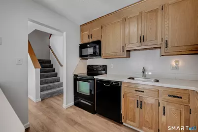 565 Clark Avenue #APT 56, Bristol, CT 06010 - Photo 5