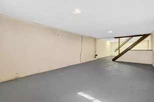 33 Cindy Ln, Groton, CT 06355 - Photo 35