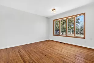 33 Cindy Ln, Groton, CT 06355 - Photo 11