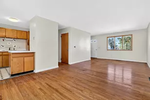 33 Cindy Ln, Groton, CT 06355 - Photo 13