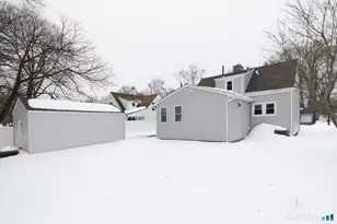 106 Grove St, West Hartford, CT 06110 - Photo 25