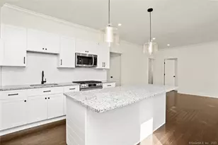 28 Congress Ave, Shelton, CT 06484 - Photo 3