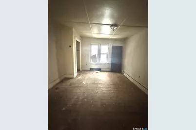 35 Frederick Street, Waterbury, CT 06710 - Photo 7