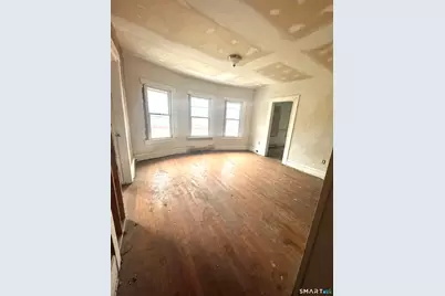 35 Frederick Street, Waterbury, CT 06710 - Photo 3