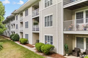 468 Main St, East Lyme, CT 06357 - Photo 3