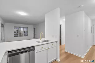 468 Main St, East Lyme, CT 06357 - Photo 21