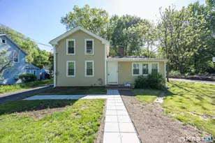 140 S Water St, East Windsor, CT 06088 - Photo 1