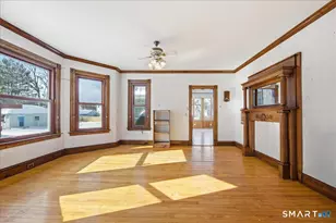 15 Moss St, Stonington, CT 06379 - Photo 9