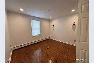 474 Indian Avenue, Bridgeport, CT 06606 - Photo 7