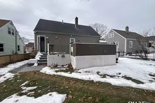 474 Indian Ave, Bridgeport, CT 06606 - Photo 25