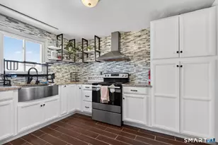 7 Dove Dr, Meriden, CT 06451 - Photo 11