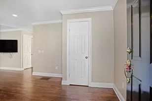 86 Forest St, New Canaan, CT 06840 - Photo 3